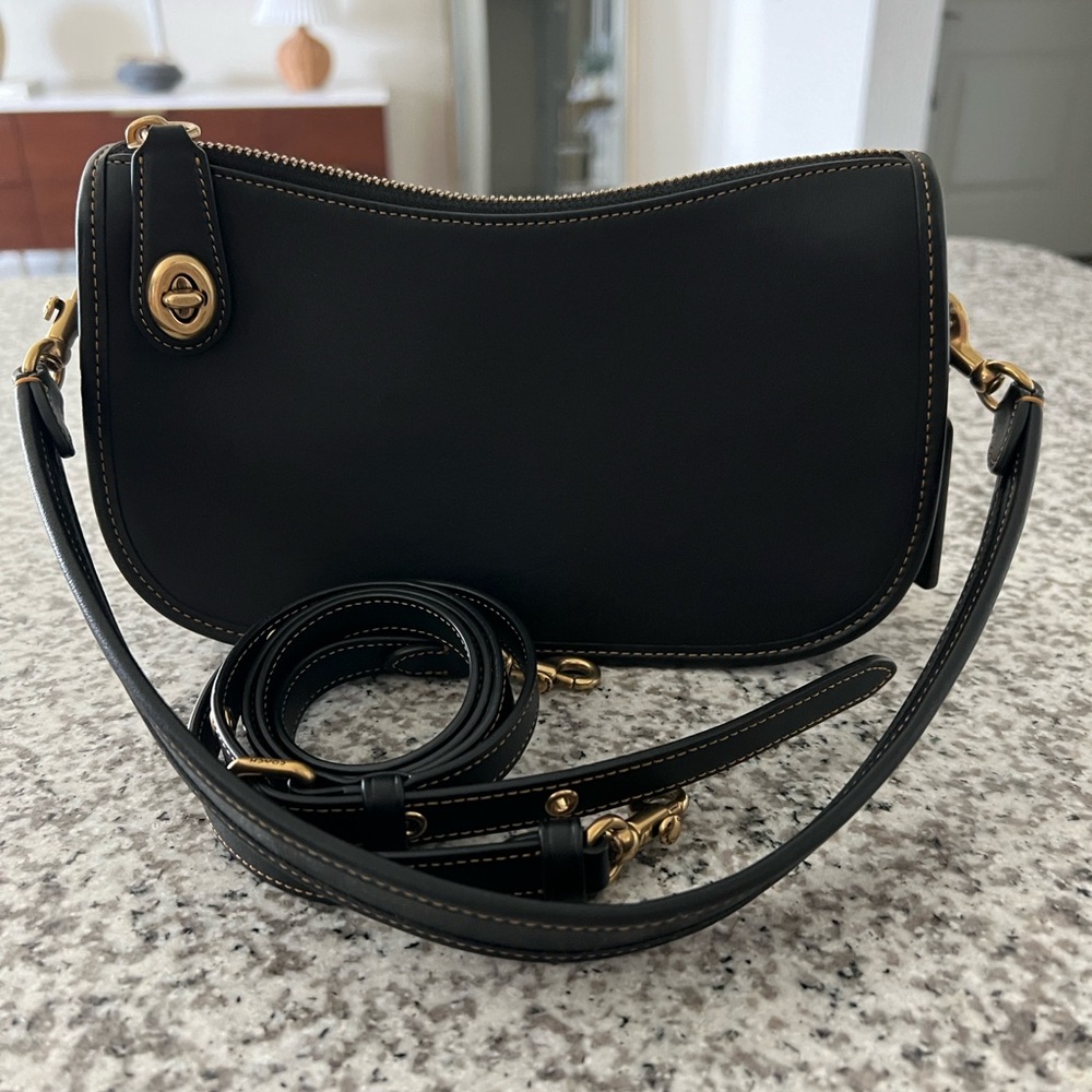Coach Swinger Bag